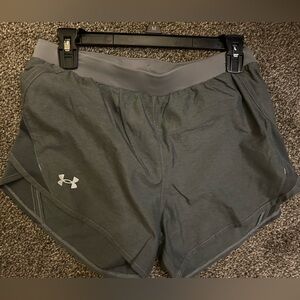 Under Armour size S shorts